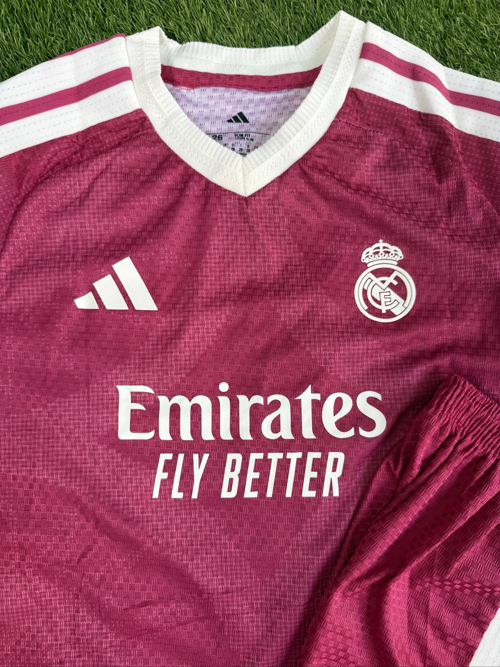 Real Madrid kit – photo 2